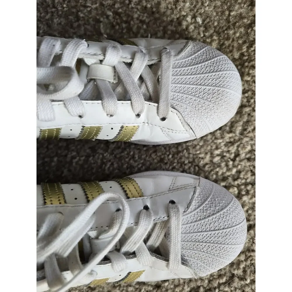 Adidas Superstar Men's White Gold Lace Up Low Top Leather Sneakers FX7483 - Picture 4 of 8